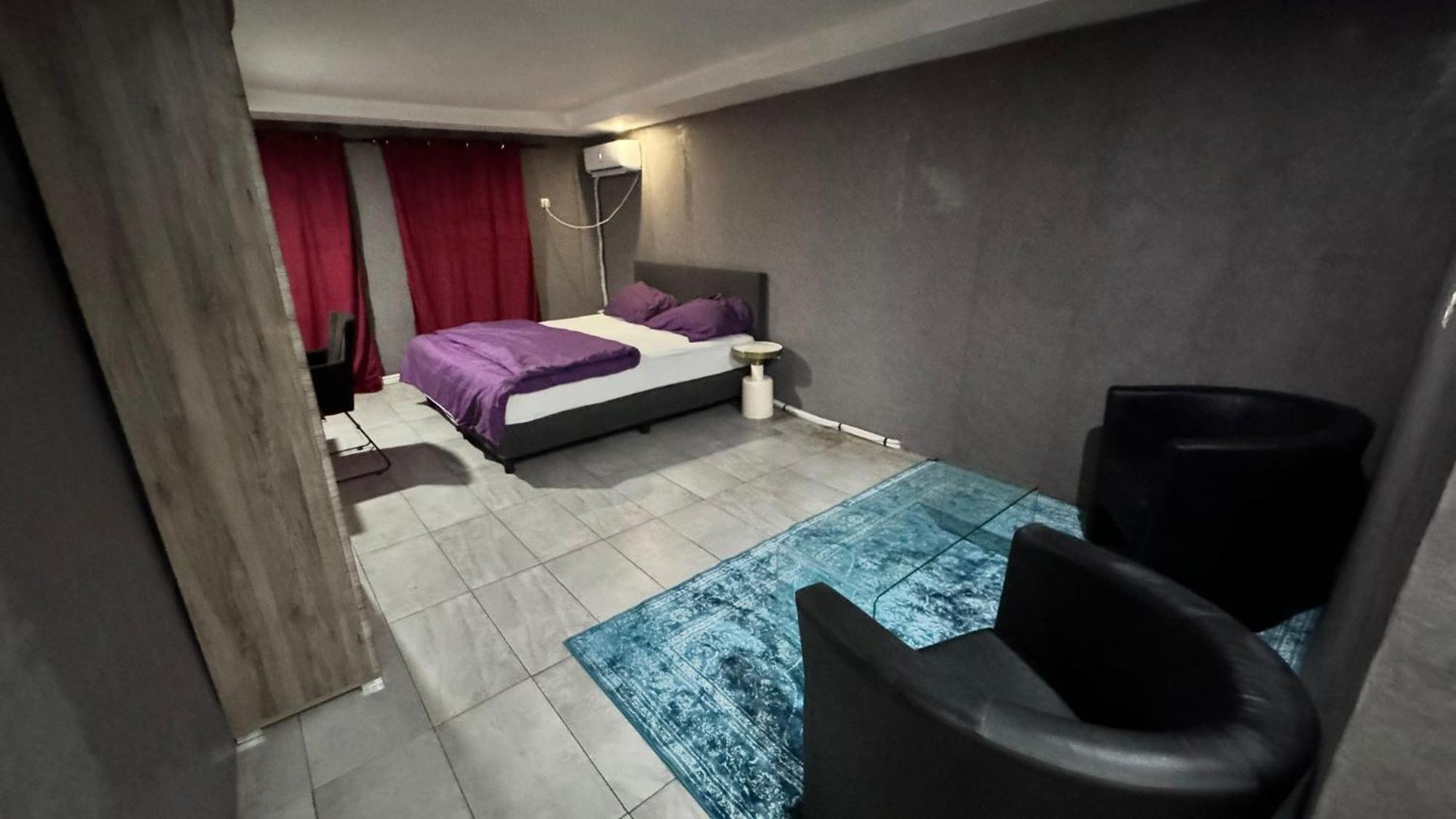Mai Hotel Conakry Buitenkant foto