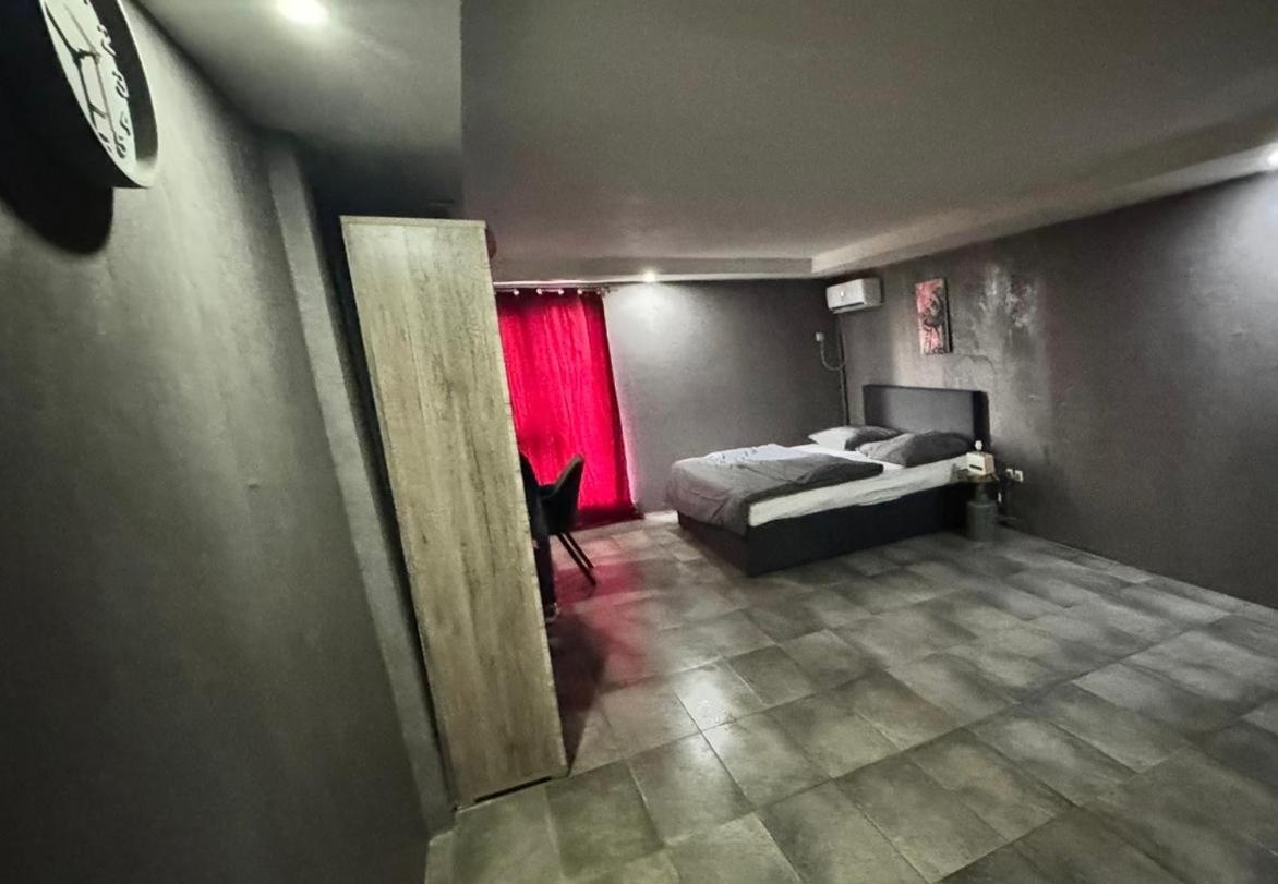 Mai Hotel Conakry Buitenkant foto